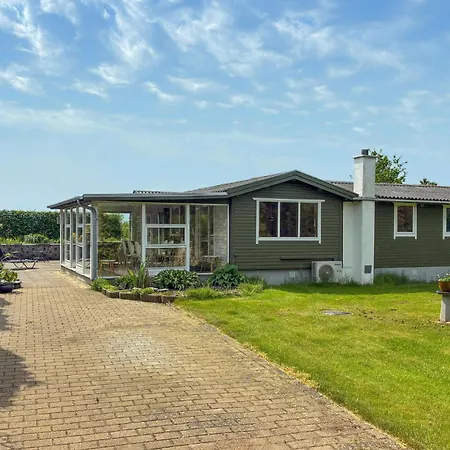 3 Bedroom Cozy In Kalundborg
